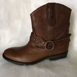 ARTIGIANA Genuine Leather Boots made in Italy‎